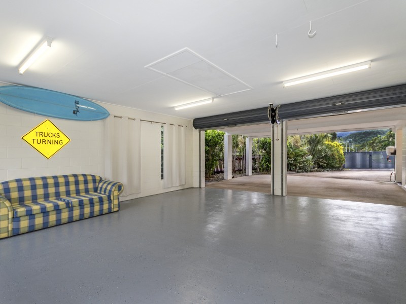 4 Hood Street, Trinity Park QLD 4879