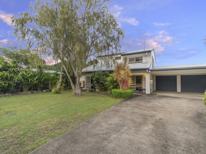 4 Hood Street, Trinity Park QLD 4879