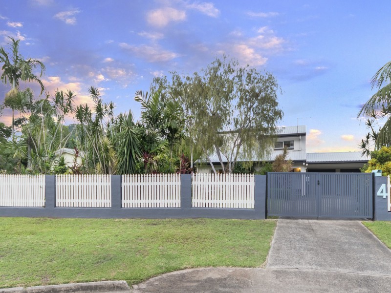 4 Hood Street, Trinity Park QLD 4879