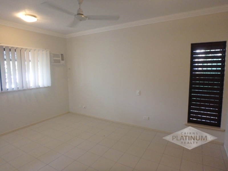 1/106 Moore Street, Trinity Beach QLD 4879