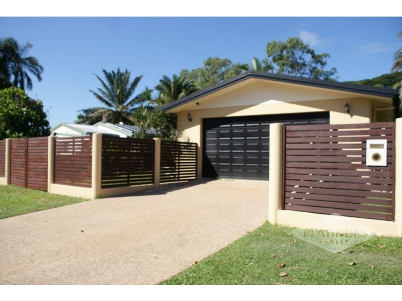 13 Cheviot Street, Smithfield QLD 4878