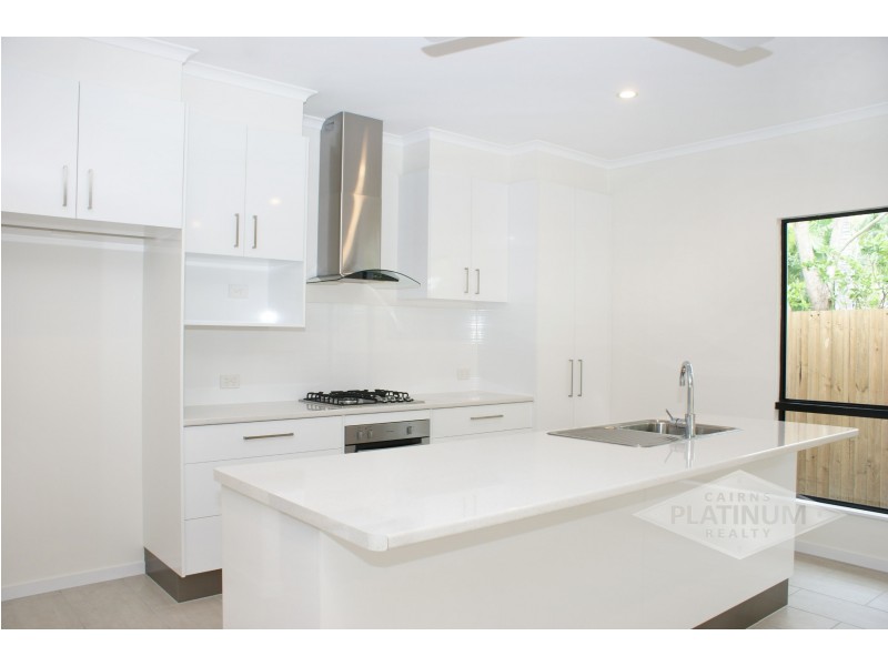 7b Kavieng Street, Trinity Beach QLD 4879