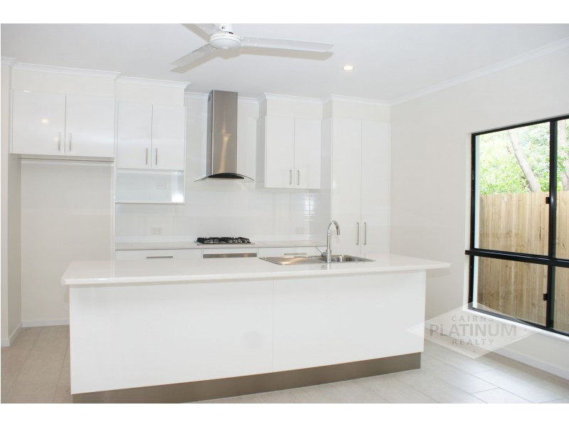 7b Kavieng Street, Trinity Beach QLD 4879