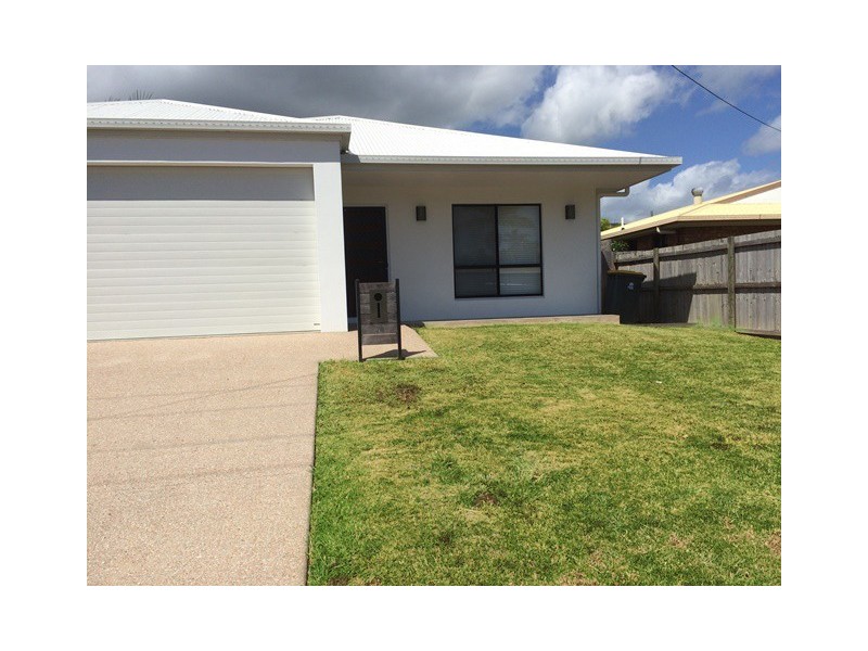 7b Kavieng Street, Trinity Beach QLD 4879