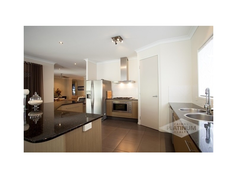 11 Iridescent Drive, Trinity Park QLD 4879