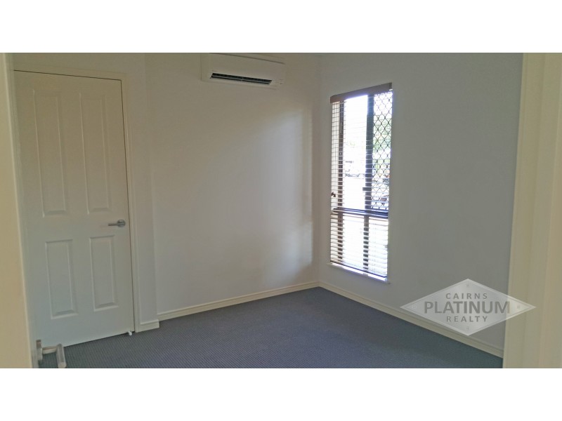 31 Angor Road, Trinity Park QLD 4879