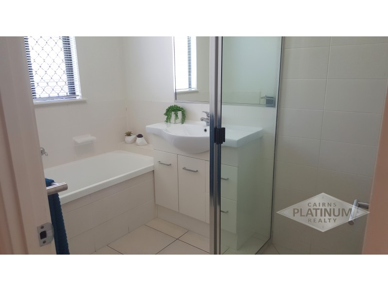 31 Angor Road, Trinity Park QLD 4879