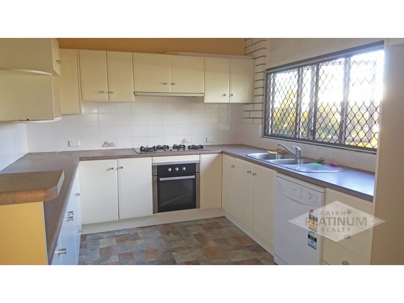 23 Walnut Street, Holloways Beach QLD 4878