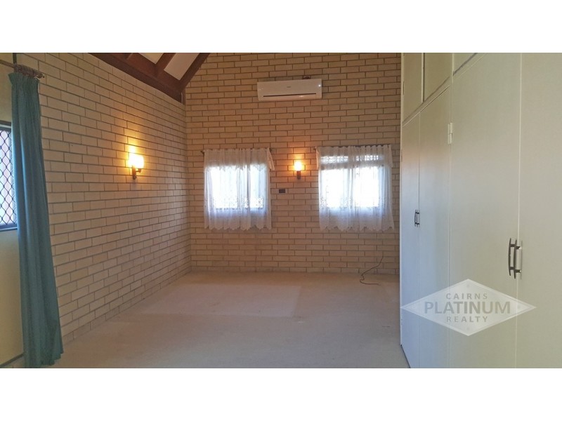 23 Walnut Street, Holloways Beach QLD 4878