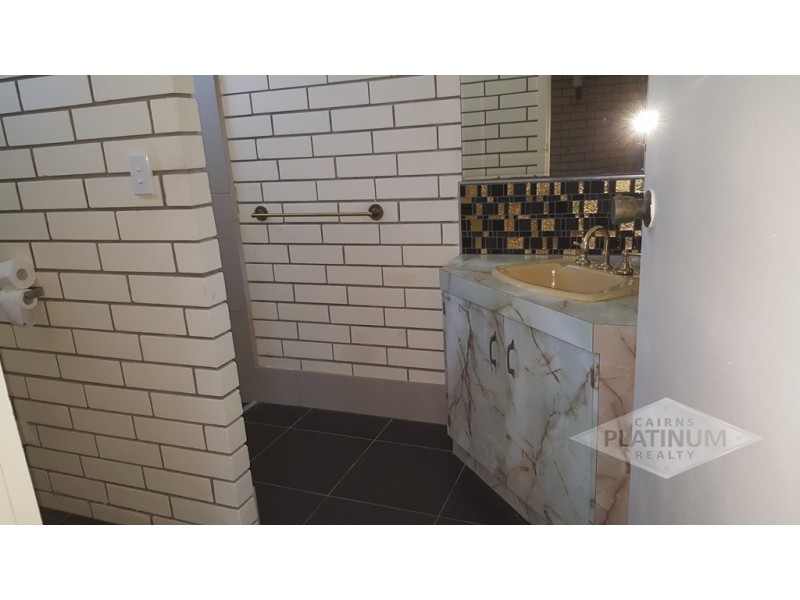 23 Walnut Street, Holloways Beach QLD 4878