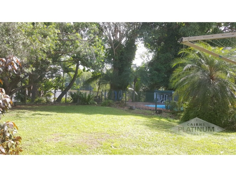 23 Walnut Street, Holloways Beach QLD 4878