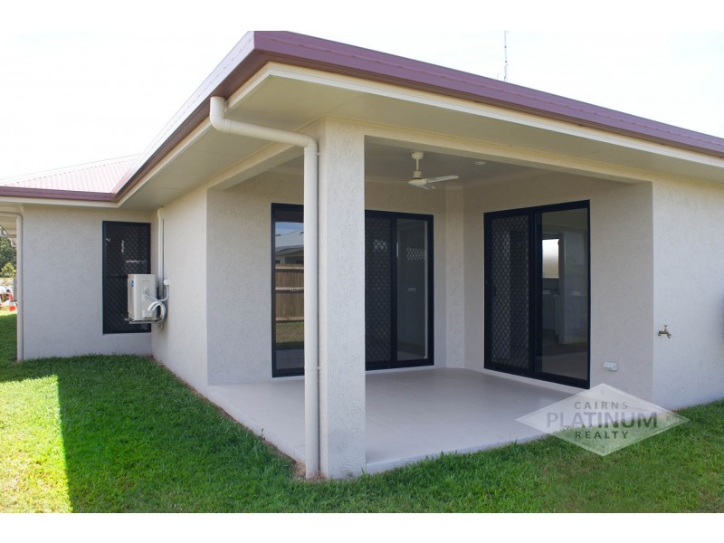 8 Ewan Glen, Trinity Park QLD 4879