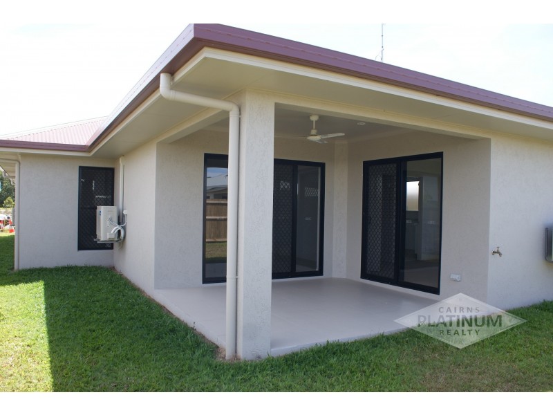 8 Ewan Glen, Trinity Park QLD 4879