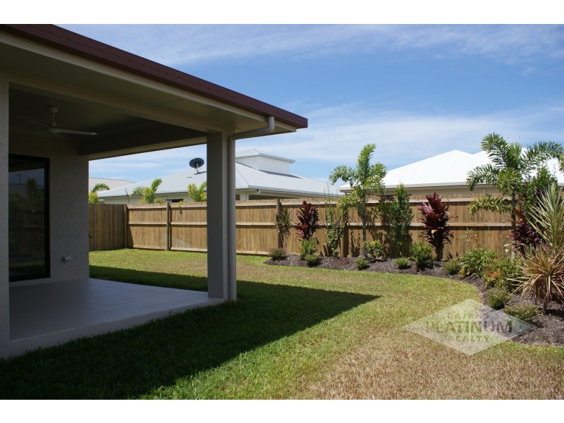 8 Ewan Glen, Trinity Park QLD 4879