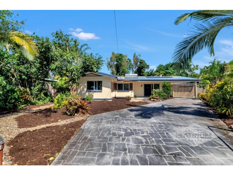 9 Queensborough Close, Trinity Park QLD 4879
