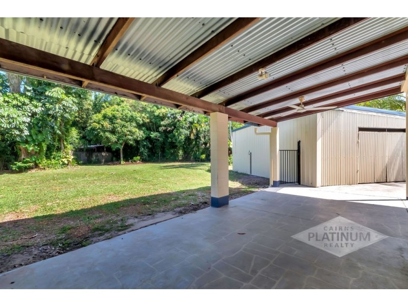 9 Queensborough Close, Trinity Park QLD 4879