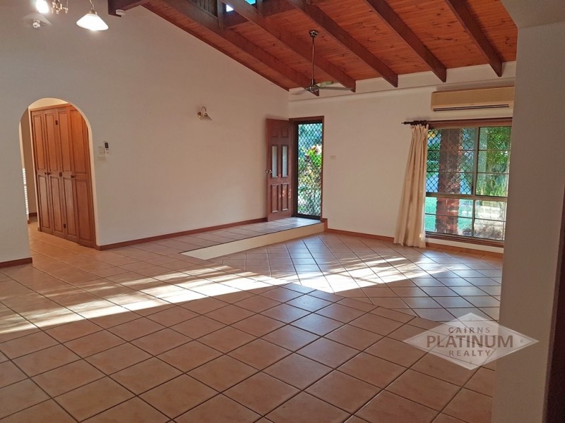 176 Jensen Street, Edge Hill QLD 4870
