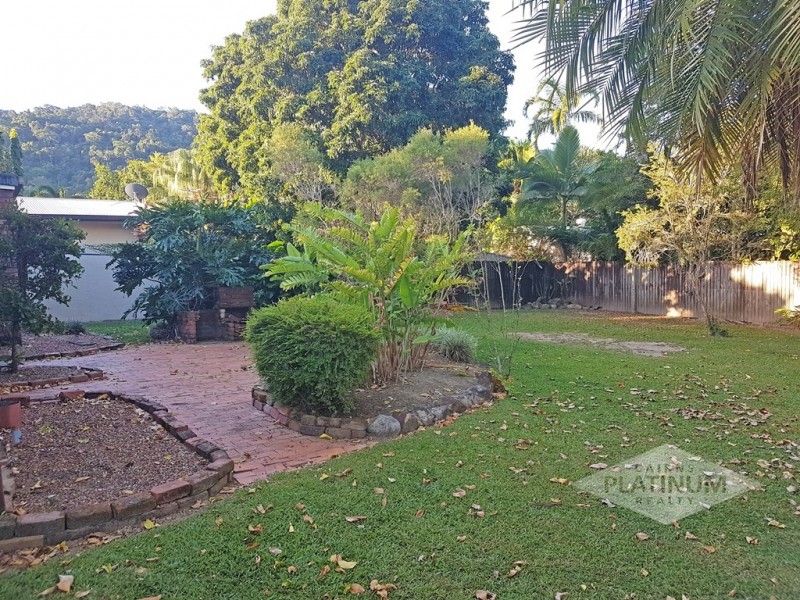 176 Jensen Street, Edge Hill QLD 4870