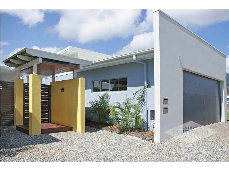1/12 Pacific Place, Trinity Park QLD 4879