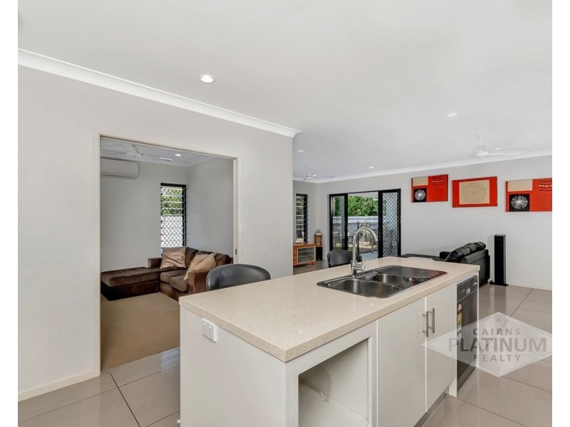 9 Coastline Parade, Trinity Beach QLD 4879