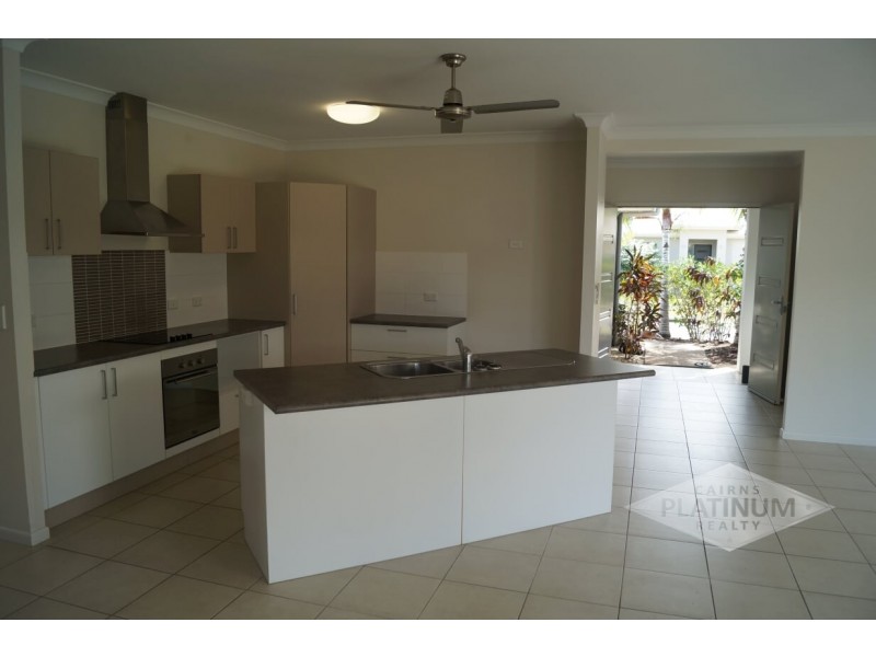 10 Totley Chase, Trinity Park QLD 4879