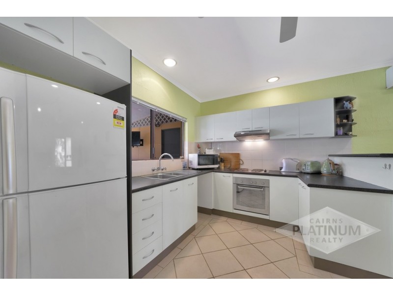 6 Parkway Street, Trinity Park QLD 4879