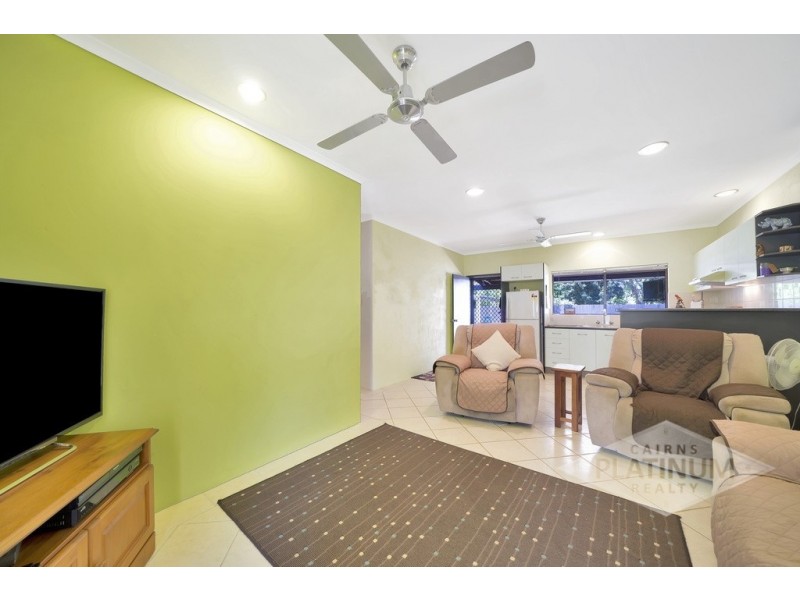 6 Parkway Street, Trinity Park QLD 4879