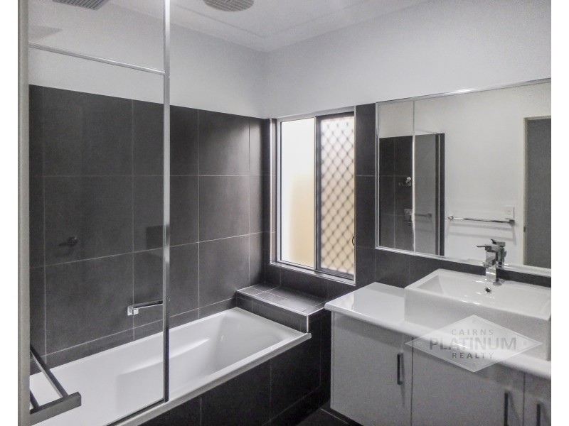 167 Roberts Drive, Trinity Beach QLD 4879