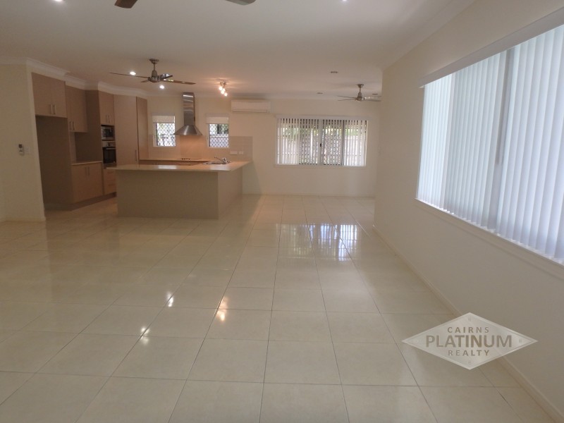 5 Vetiver Street, Trinity Park QLD 4879