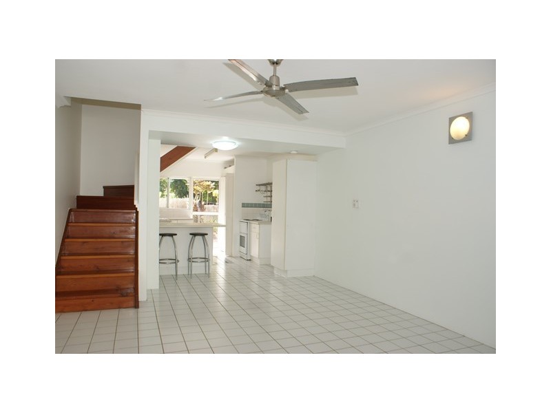 2/18 Adair Street, Yorkeys Knob QLD 4878