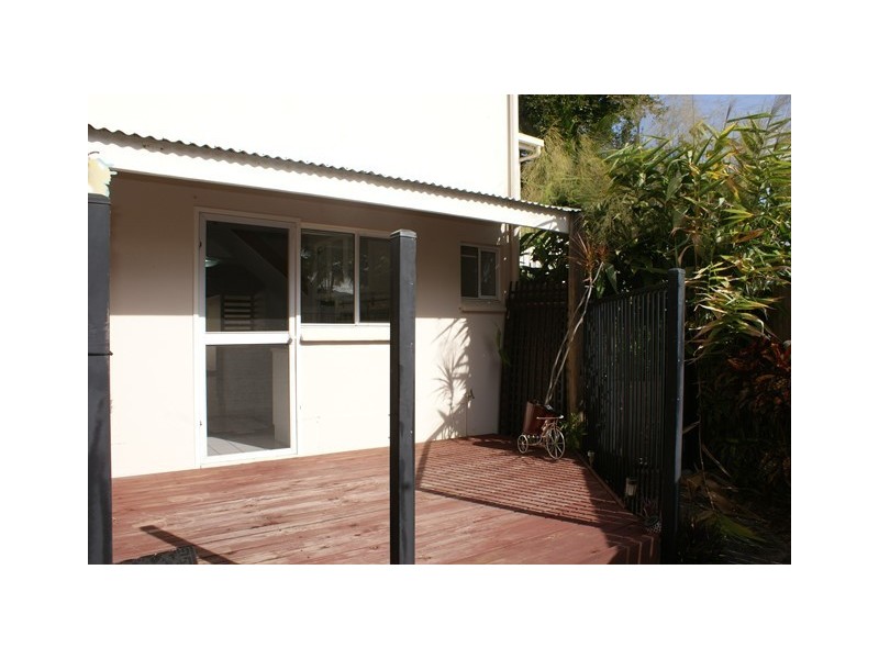 2/18 Adair Street, Yorkeys Knob QLD 4878