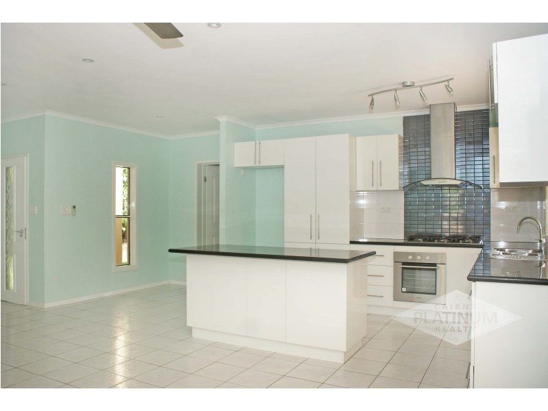 13 Cheviot Street, Smithfield QLD 4878