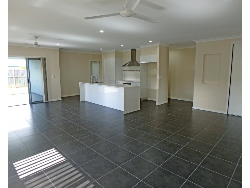 53 Seaways Street, Trinity Beach QLD 4879