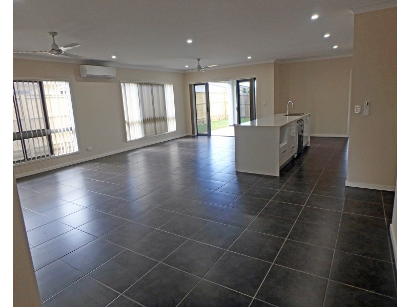 53 Seaways Street, Trinity Beach QLD 4879