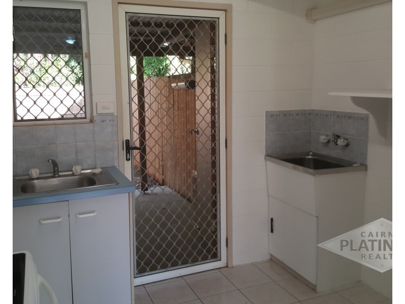 1/104 Windarra Street, Woree QLD 4868