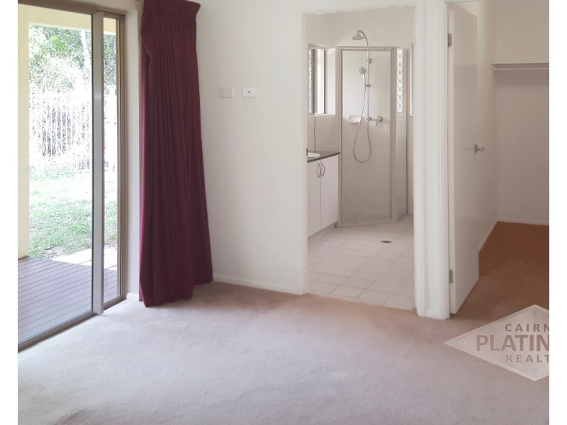 4 Icefire Quay, Trinity Park QLD 4879