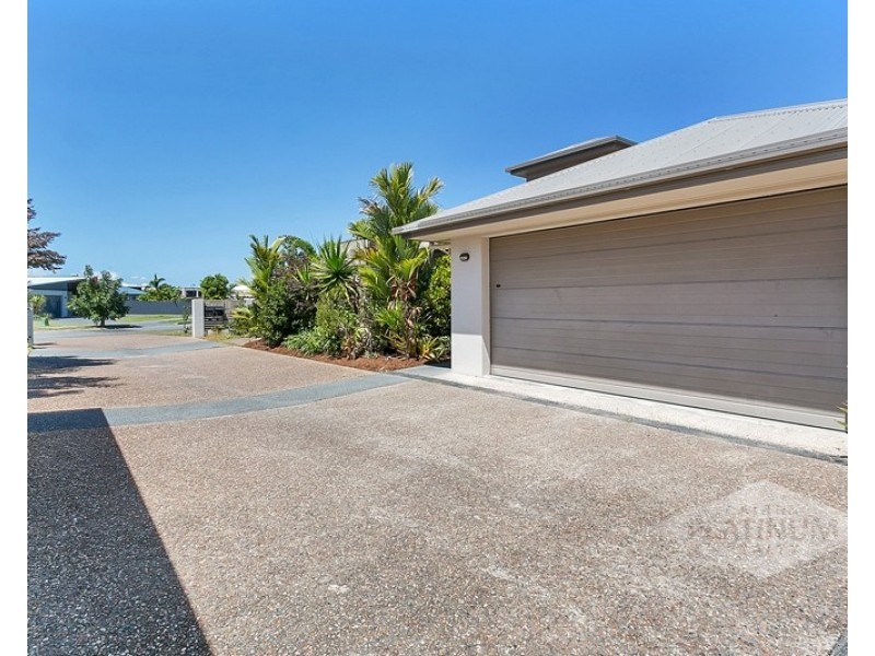 1/64 Harbour Drive, Trinity Park QLD 4879