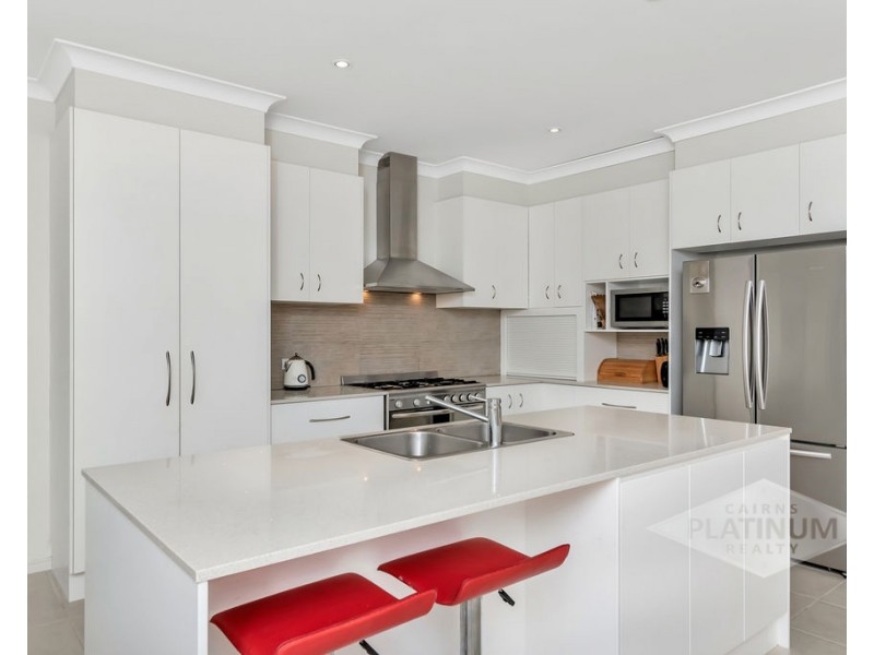 38 Moojeeba Way, Trinity Park QLD 4879