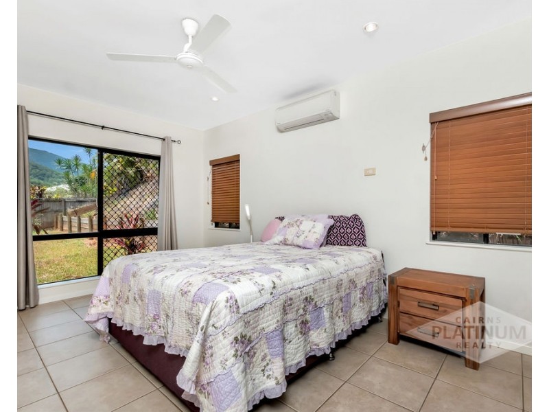 25 William Hickey Street, Redlynch QLD 4870
