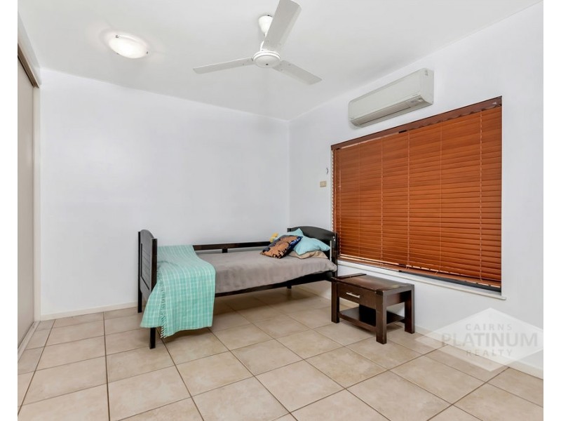 25 William Hickey Street, Redlynch QLD 4870