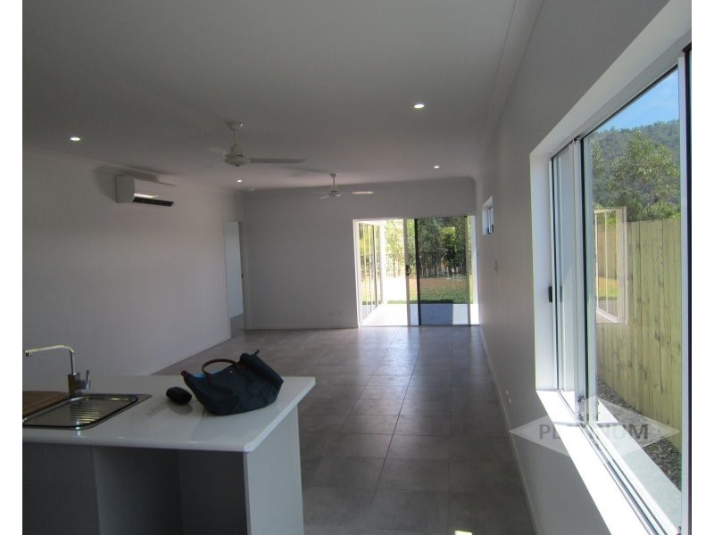 39 Starboard Street, Trinity Beach QLD 4879