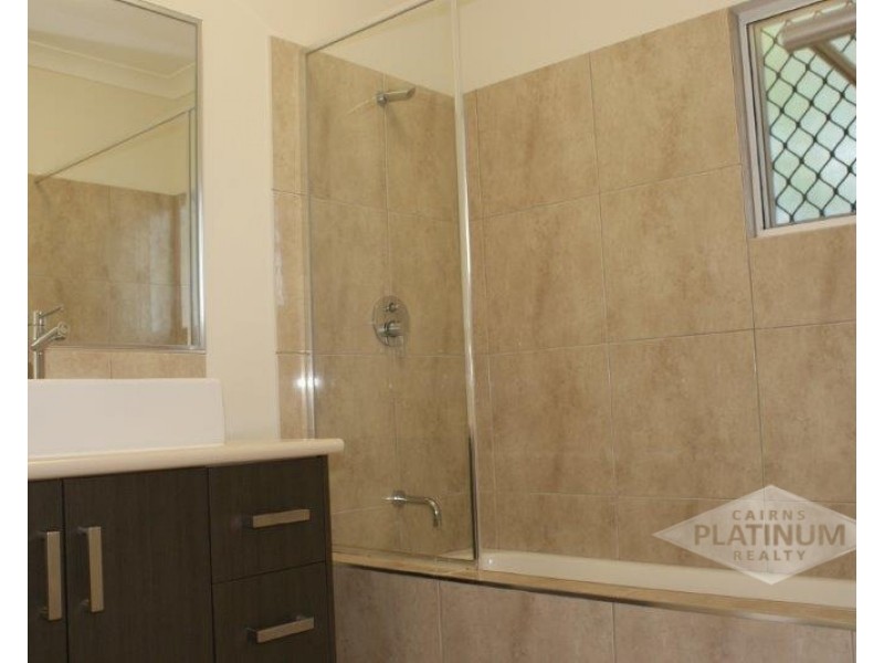 11B Morobe Close, Trinity Beach QLD 4879