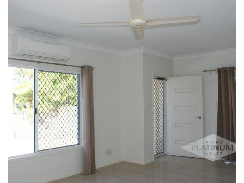 11B Morobe Close, Trinity Beach QLD 4879
