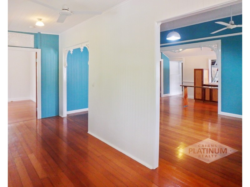 74 Enmore Street, Manoora QLD 4870