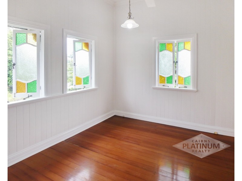 74 Enmore Street, Manoora QLD 4870