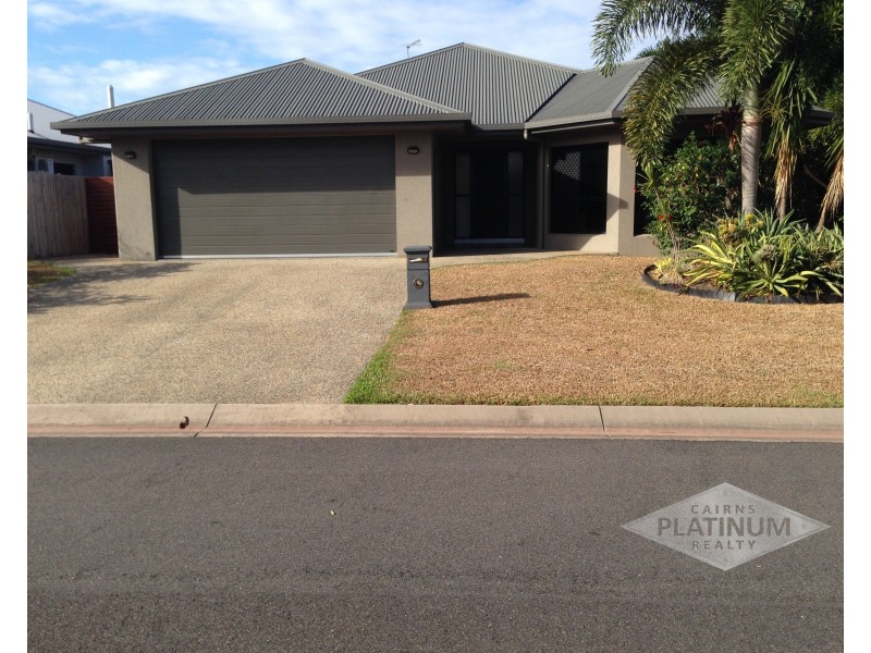 32 Redcap Bend, Trinity Park QLD 4879