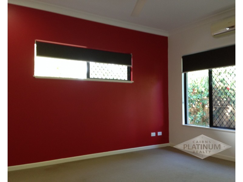32 Redcap Bend, Trinity Park QLD 4879