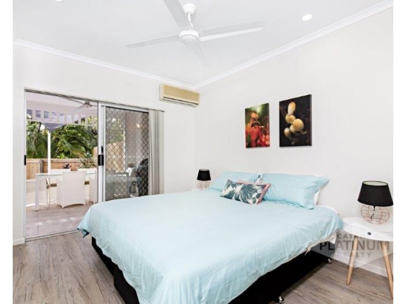 21/24 Warren Street, Palm Cove QLD 4879