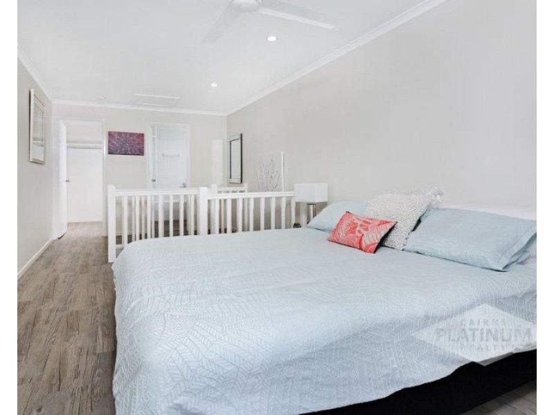21/24 Warren Street, Palm Cove QLD 4879