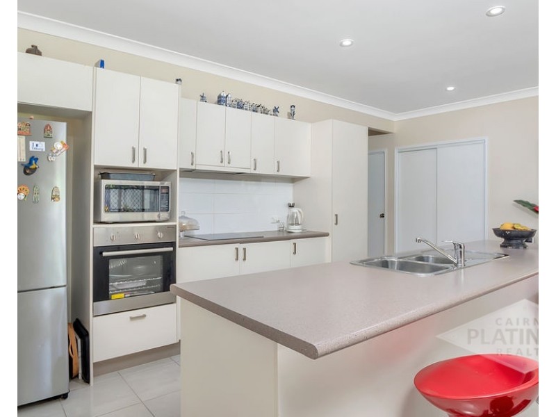3 Hull Close, Trinity Beach QLD 4879
